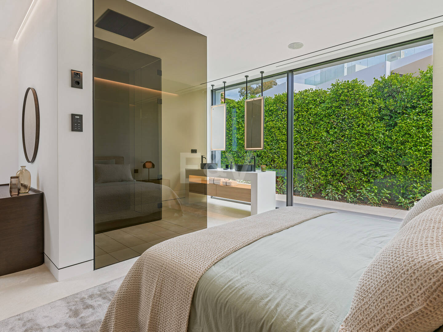 Sophisticated Contemporary Villa on the Golden Mile Steps from the Beach