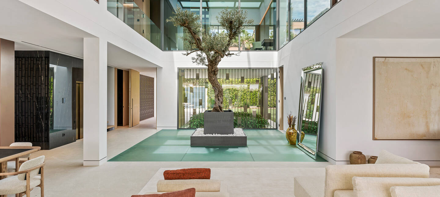 Anspruchsvolle moderne Design-Villa auf der Goldenen Meile