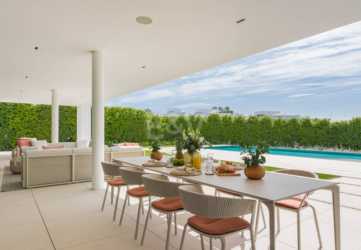 Sophisticated Contemporary Villa on the Golden Mile Steps from the Beach