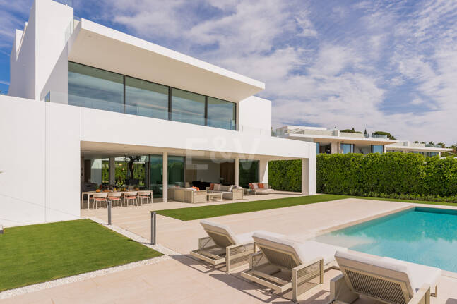 Sophisticated Contemporary Villa on the Golden Mile Steps from the Beach