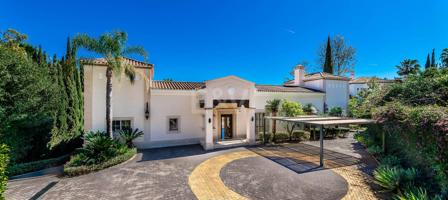 Frontline Los Arqueros Golf Villa with Spectacular Views