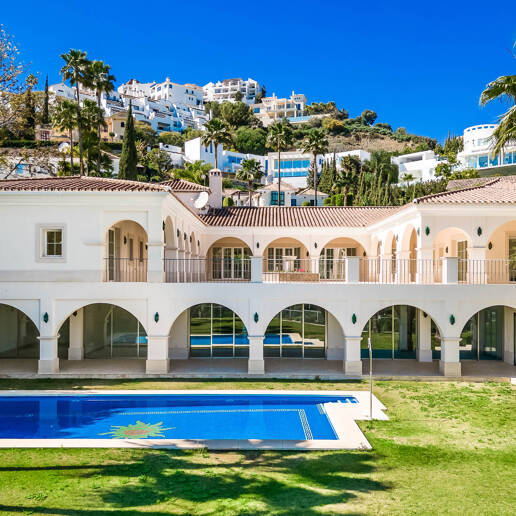 Frontline Los Arqueros Golf Villa with Spectacular Views