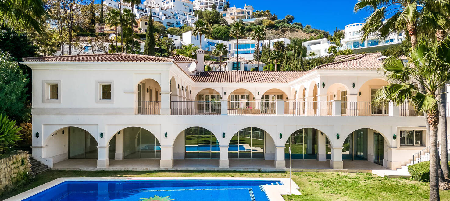 Frontline Los Arqueros Golf Villa with Spectacular Views