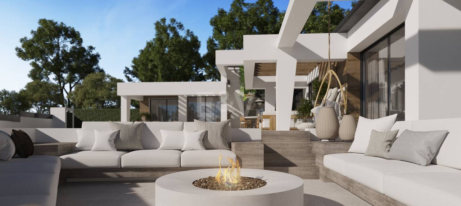 Moderne Luxusvilla in Nueva Andalucia in Golflage