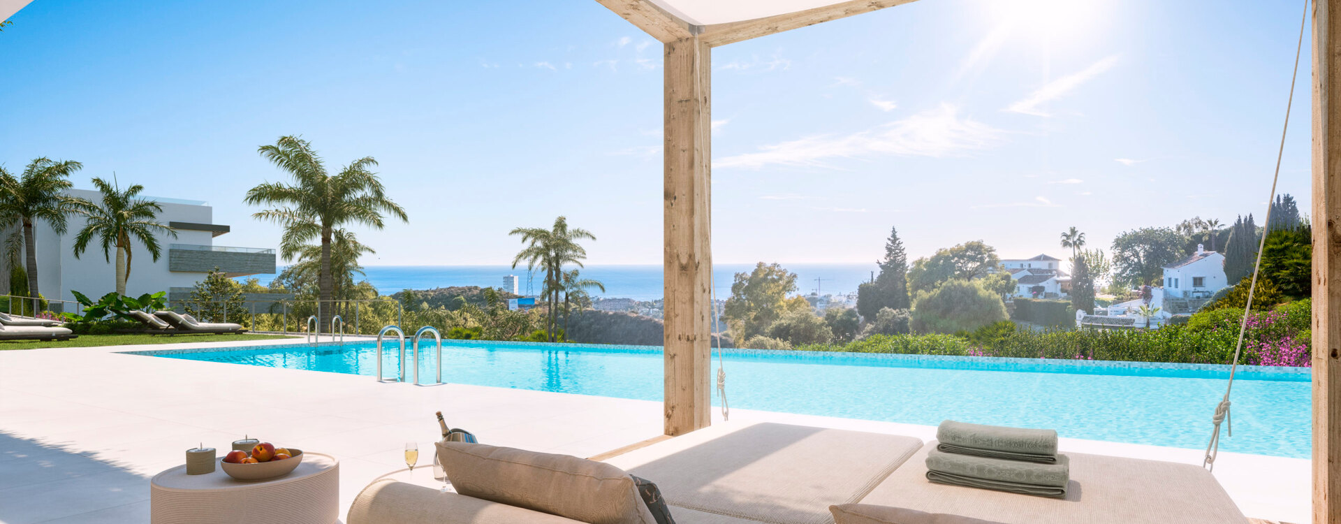 Wohnung in Los Altos de Los Monteros im Bau mit herrlicher Aussicht