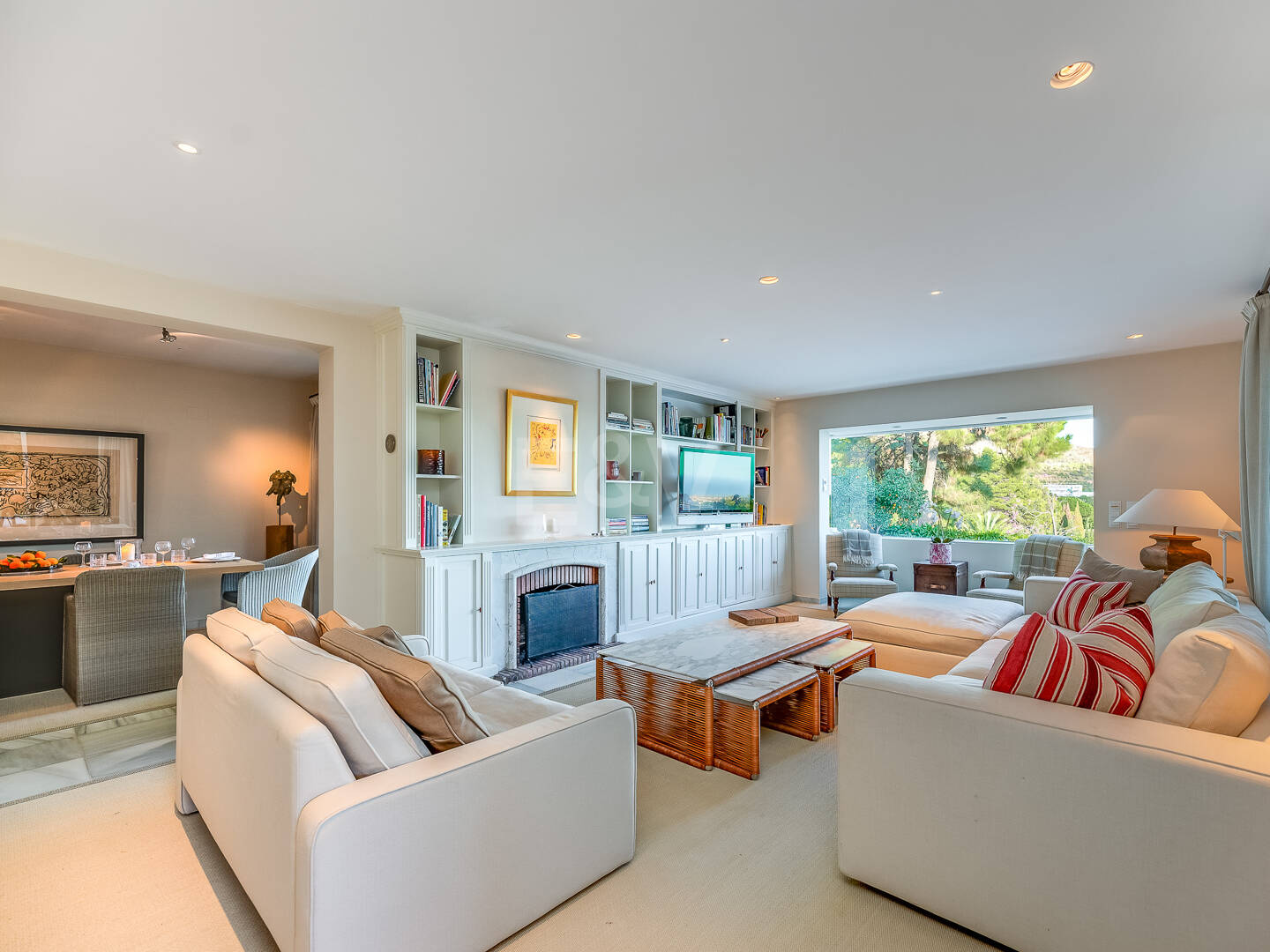 Villa with sea views in Cascada de Camoján. Prices from €6,000per week