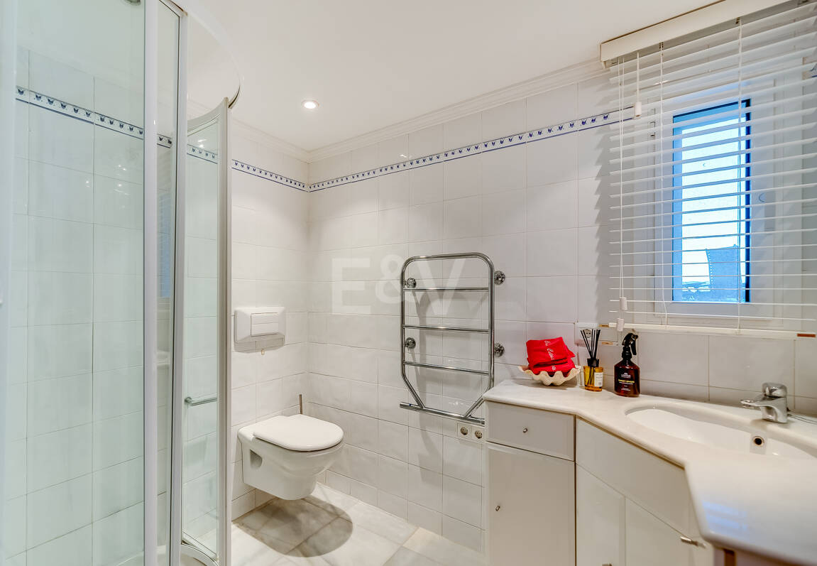 Villa with sea views in Cascada de Camoján. Prices from €6,000per week