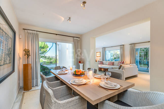 Villa with sea views in Cascada de Camoján. Prices from €6,000per week