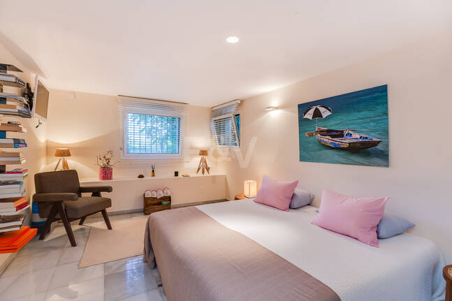 Villa with sea views in Cascada de Camoján. Prices from €6,000per week