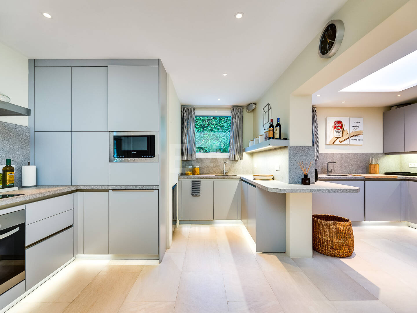 Villa with sea views in Cascada de Camoján. Prices from €6,000per week