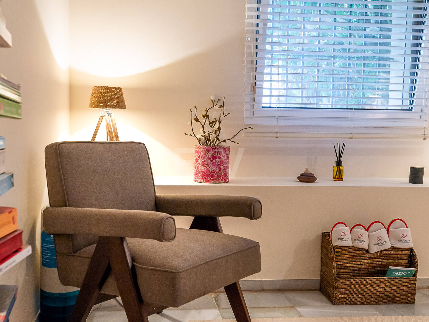 Villa with sea views in Cascada de Camoján. Prices from €6,000per week