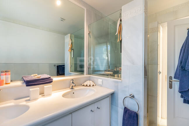 Villa with sea views in Cascada de Camoján. Prices from €6,000per week