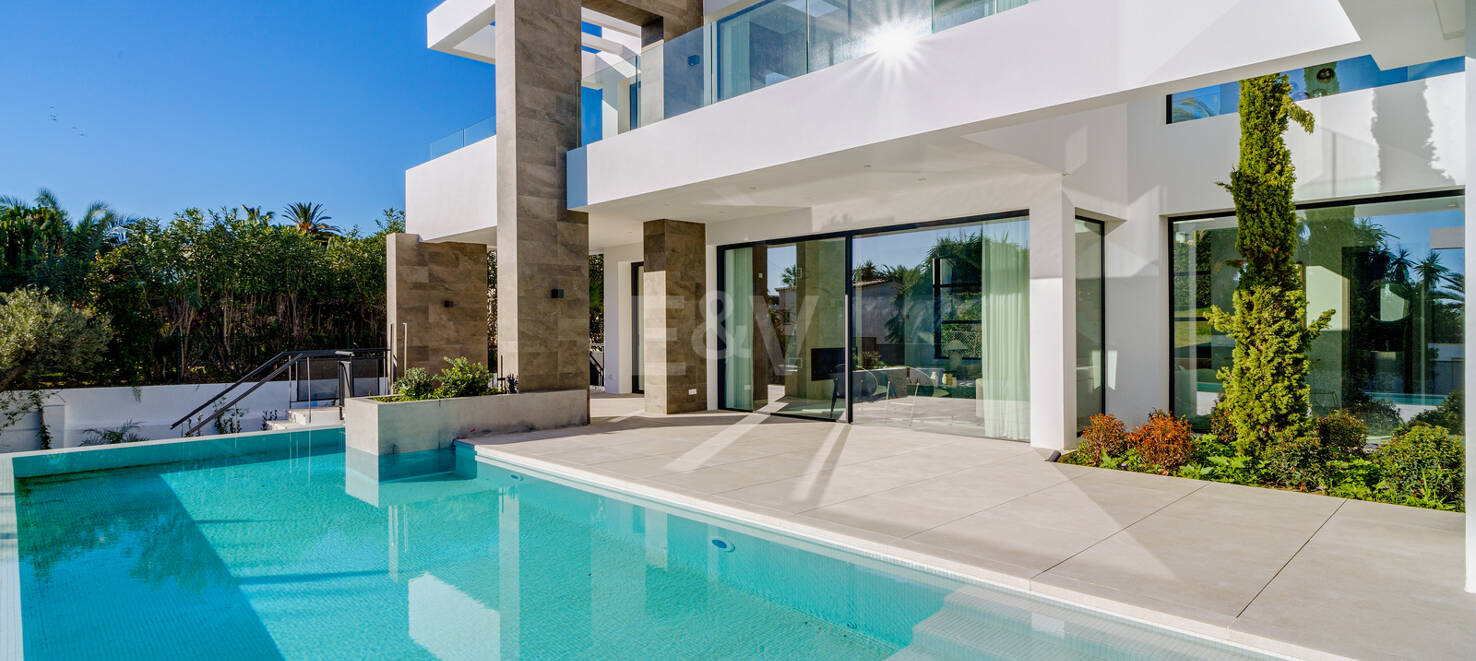 Modern Villa i Marbesa nära stranden