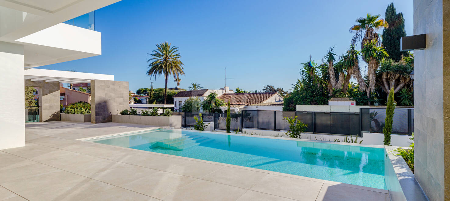 Modern Villa i Marbesa nära stranden