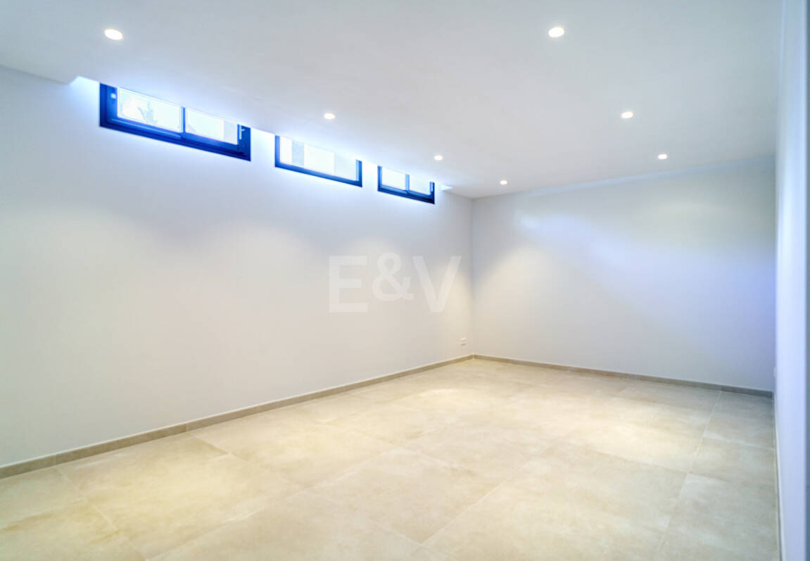 Modern Villa i Marbesa nära stranden