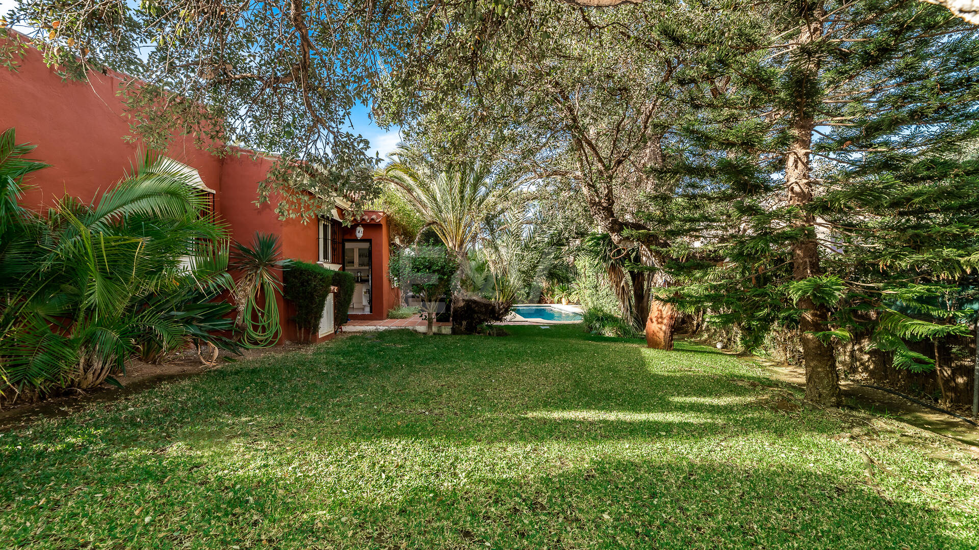 Andalusiska Style Villa i El Rosario