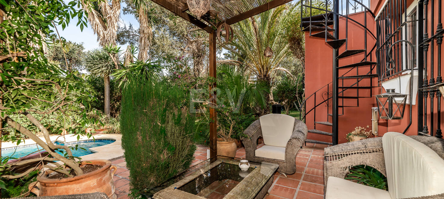 Andalusiska Style Villa i El Rosario