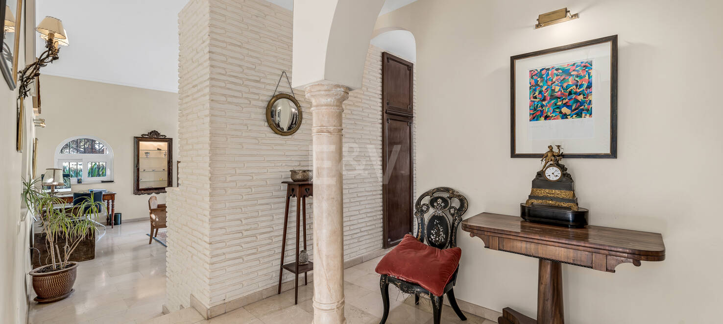 Andalusiska Style Villa i El Rosario