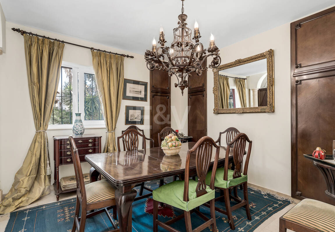 Andalusiska Style Villa i El Rosario