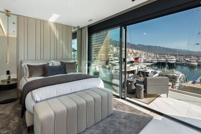 Elegante apartamento con vistas, Puerto Banús