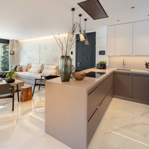 Elegant apartment with panoramic views