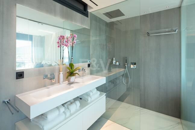 Elegante apartamento con vistas, Puerto Banús