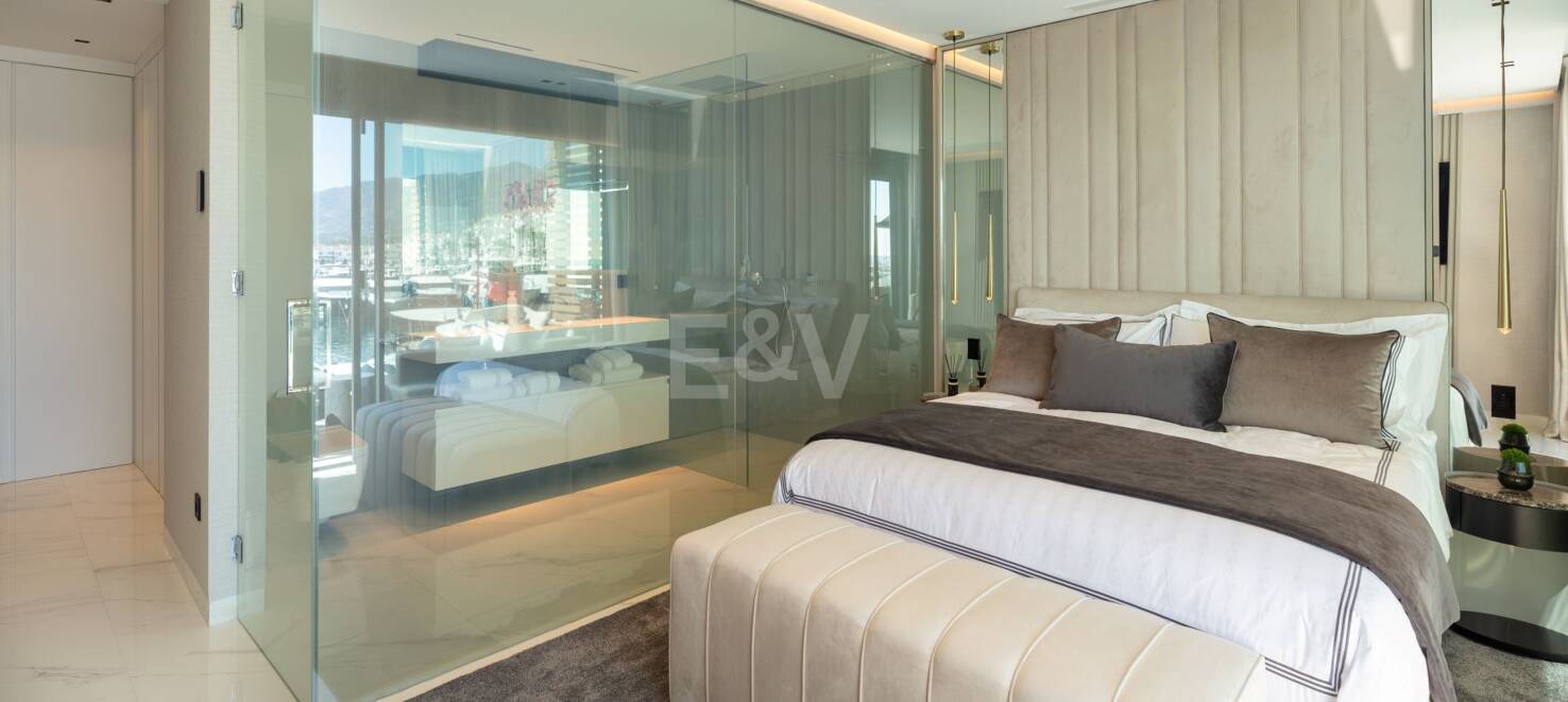 Elegant apartment with panoramic views