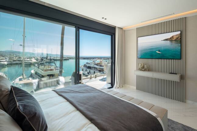 Elegante apartamento con vistas, Puerto Banús