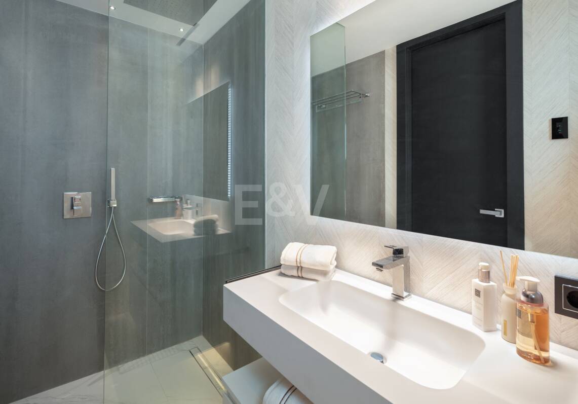 Elegante Wohnung mit Panoramablick auf das Meer in Puerto Banús