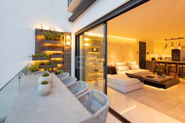 Elegante apartamento con vistas, Puerto Banús