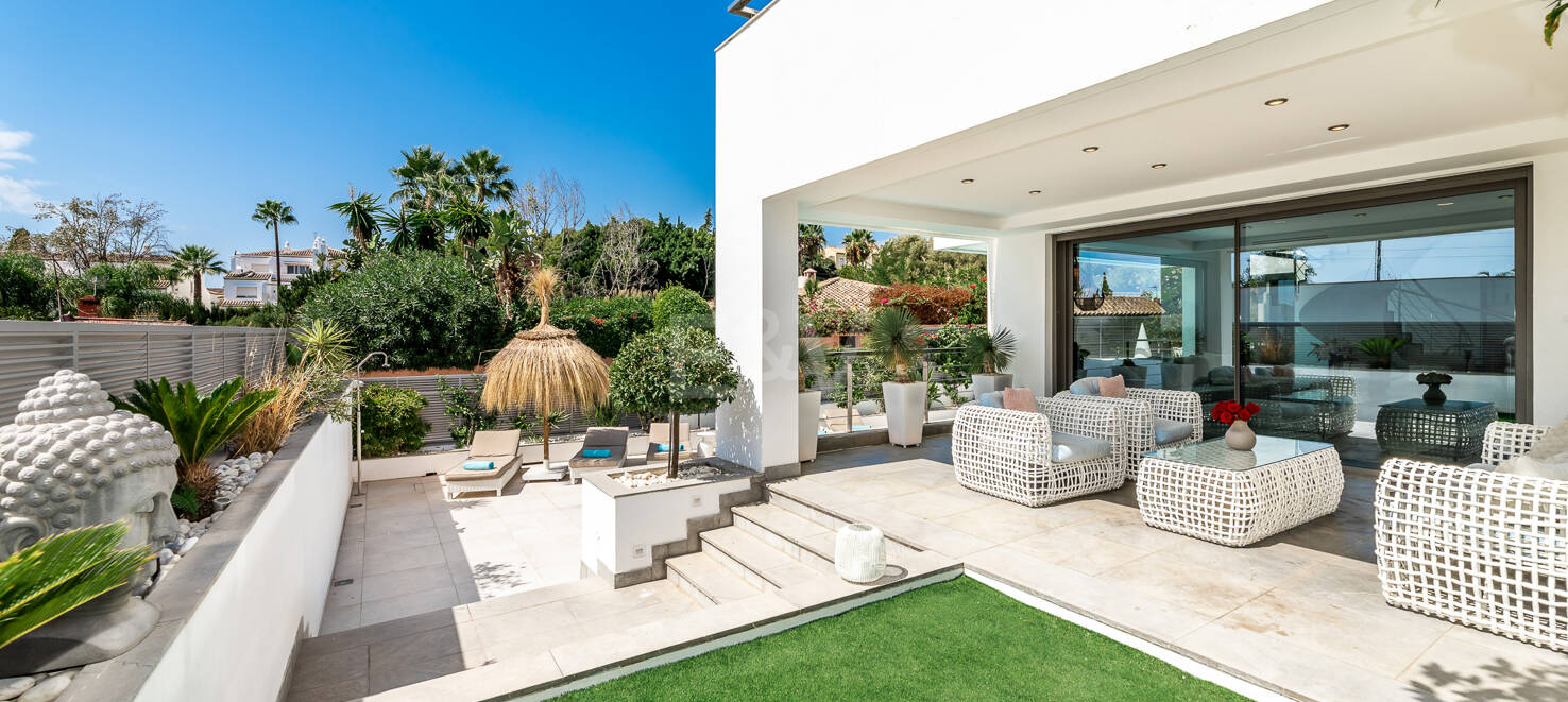THE CUBE – Elégante villa de style scandinave à Nagüeles