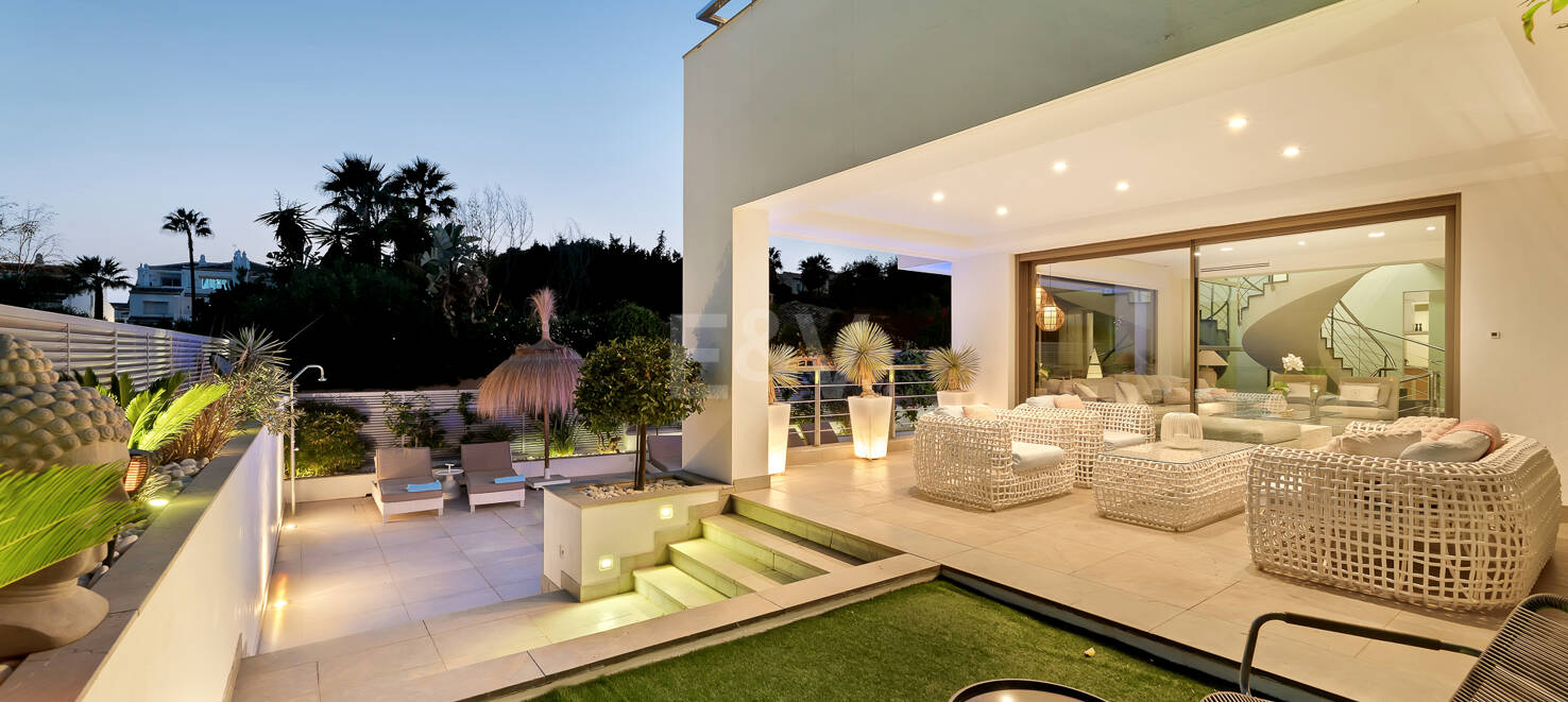 THE CUBE – Elégante villa de style scandinave à Nagüeles