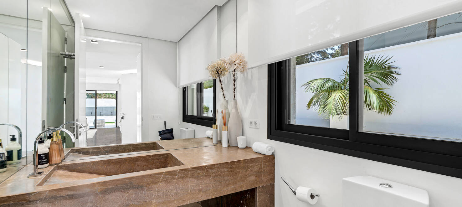 THE CUBE – Elégante villa de style scandinave à Nagüeles
