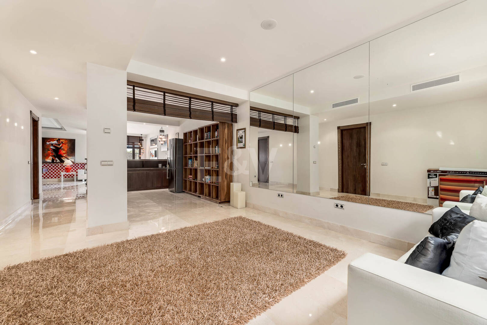 Mediterranean Benahavís Miejska Willa z widokiem na morze panoramiczne i góry.