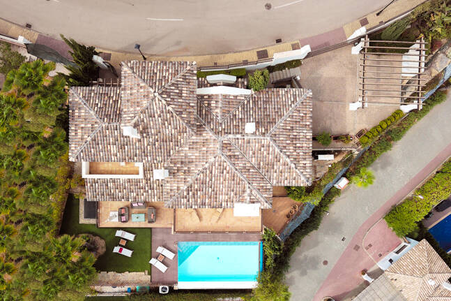 Mediterranean Benahavís Miejska Willa z widokiem na morze panoramiczne i góry.