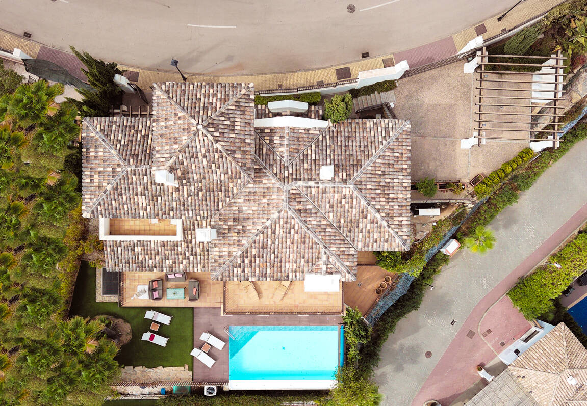 Mediterranean Benahavís Miejska Willa z widokiem na morze panoramiczne i góry.