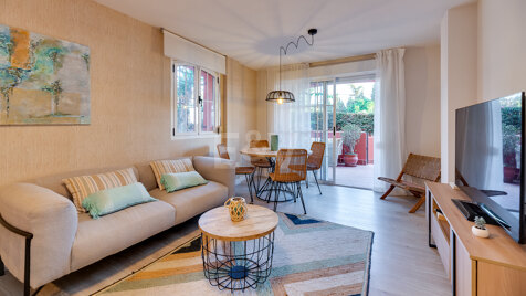 Bright and Modern Apartment Next to the Beach
