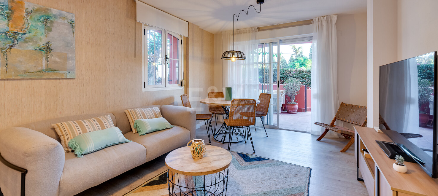 Bright and Modern Apartment Next to the Beach