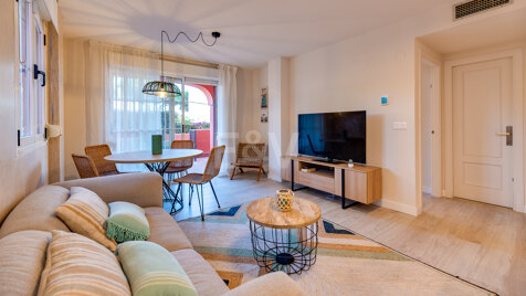 Bright and Modern Apartment Next to the Beach