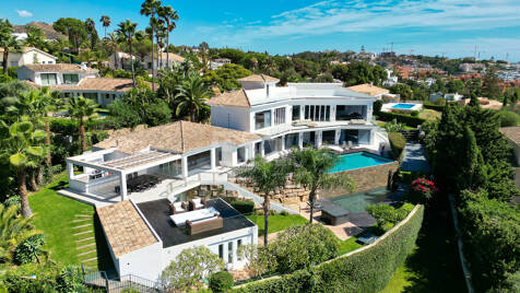 Modern Villa i Hacienda Las Chapas med havsutsikt