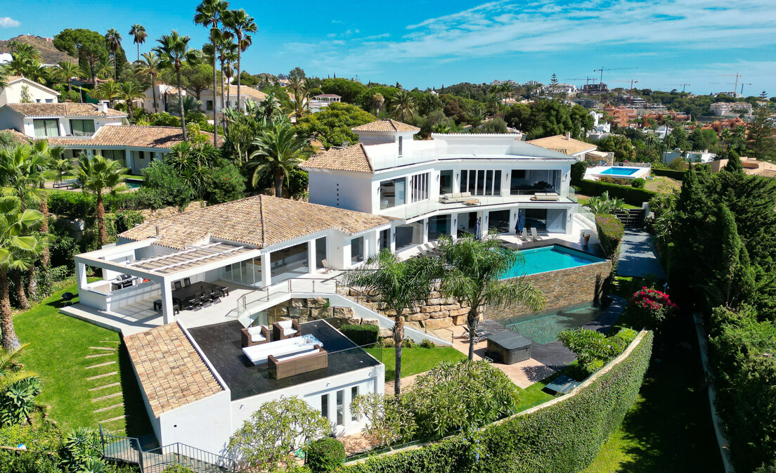 Villa moderna en Hacienda Las Chapas con impresionantes vistas al mar