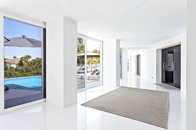 Modern Villa i Hacienda Las Chapas med havsutsikt