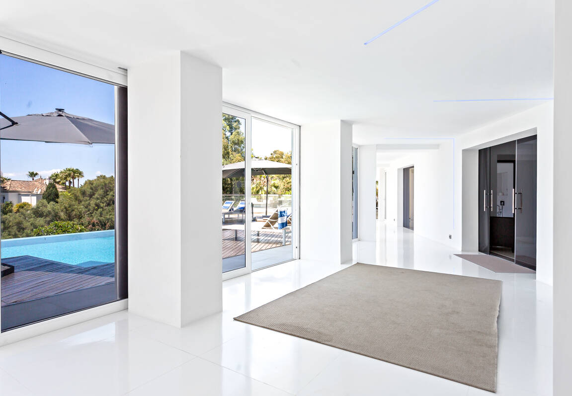 Modern Villa i Hacienda Las Chapas med havsutsikt