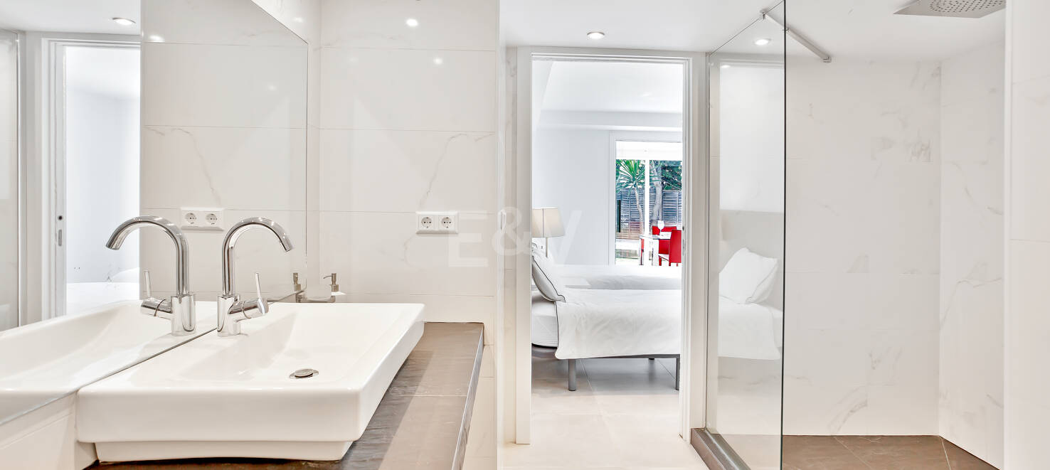 Modern Villa i Hacienda Las Chapas med havsutsikt