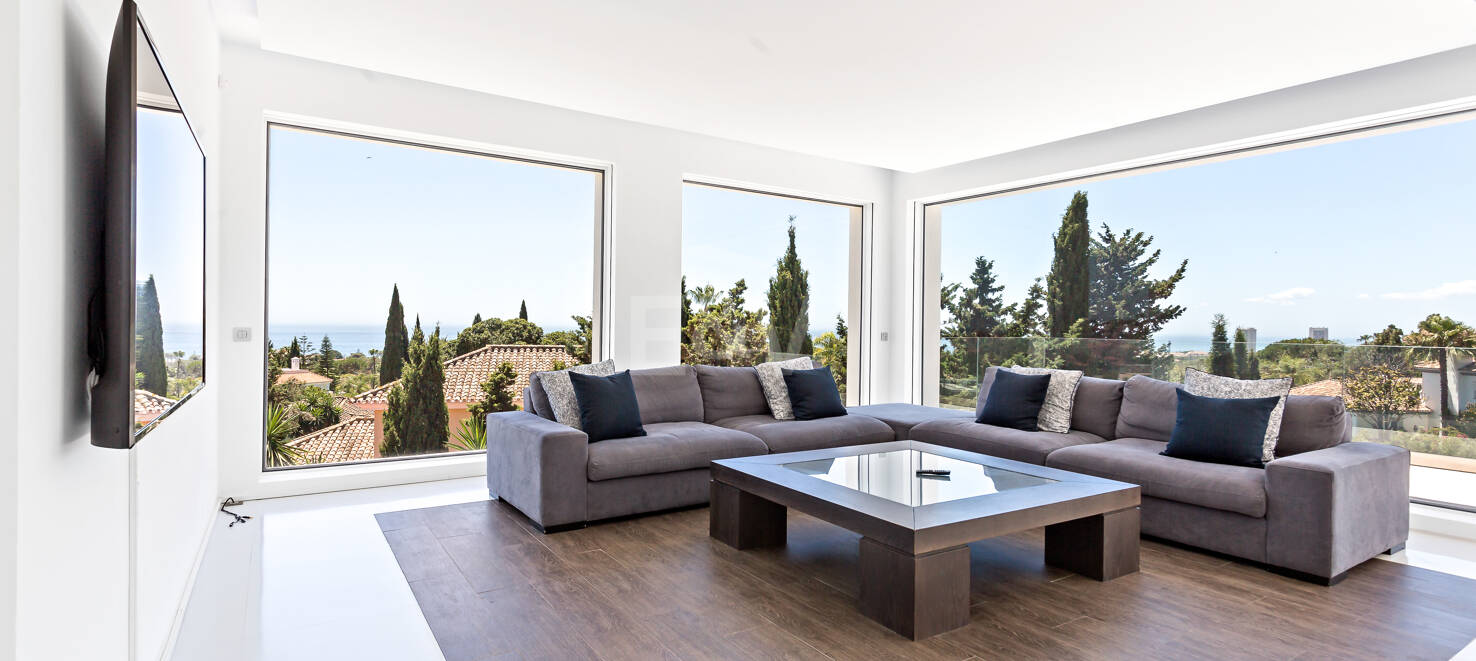 Modern Villa i Hacienda Las Chapas med havsutsikt