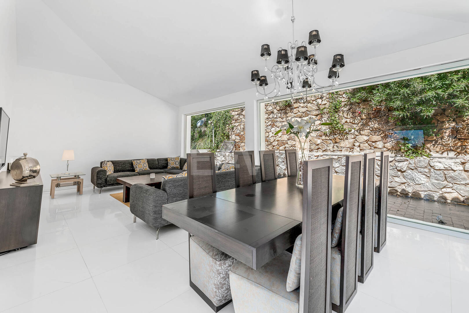 Villa moderna en Hacienda Las Chapas con impresionantes vistas al mar