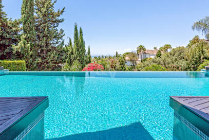 Modern Villa i Hacienda Las Chapas med havsutsikt