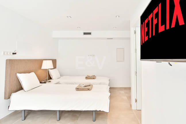 Modern Villa i Hacienda Las Chapas med havsutsikt