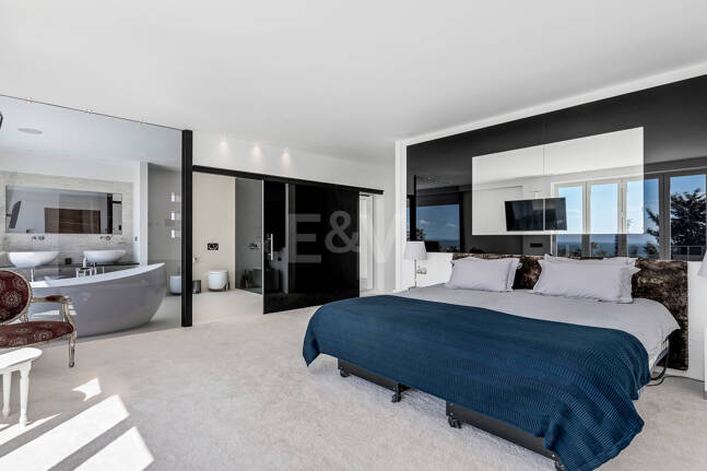 Villa moderna en Hacienda Las Chapas con impresionantes vistas al mar