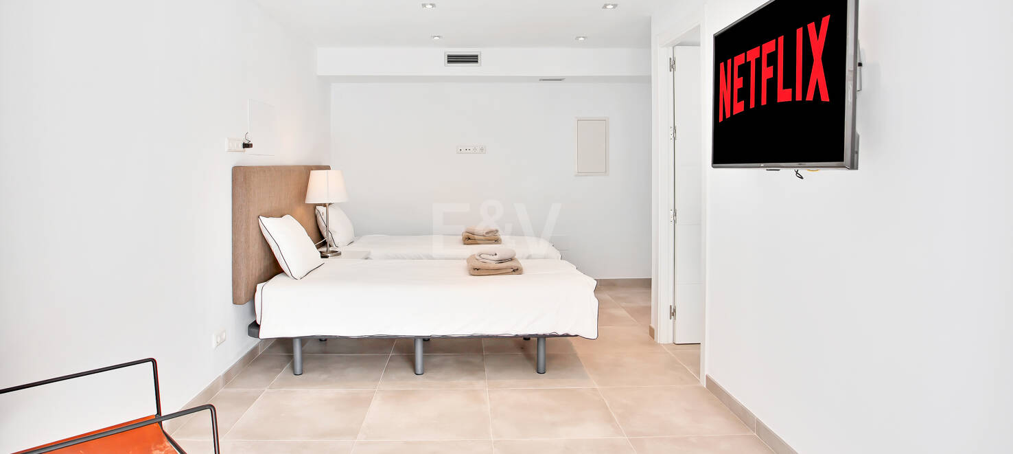 Modern Villa i Hacienda Las Chapas med havsutsikt
